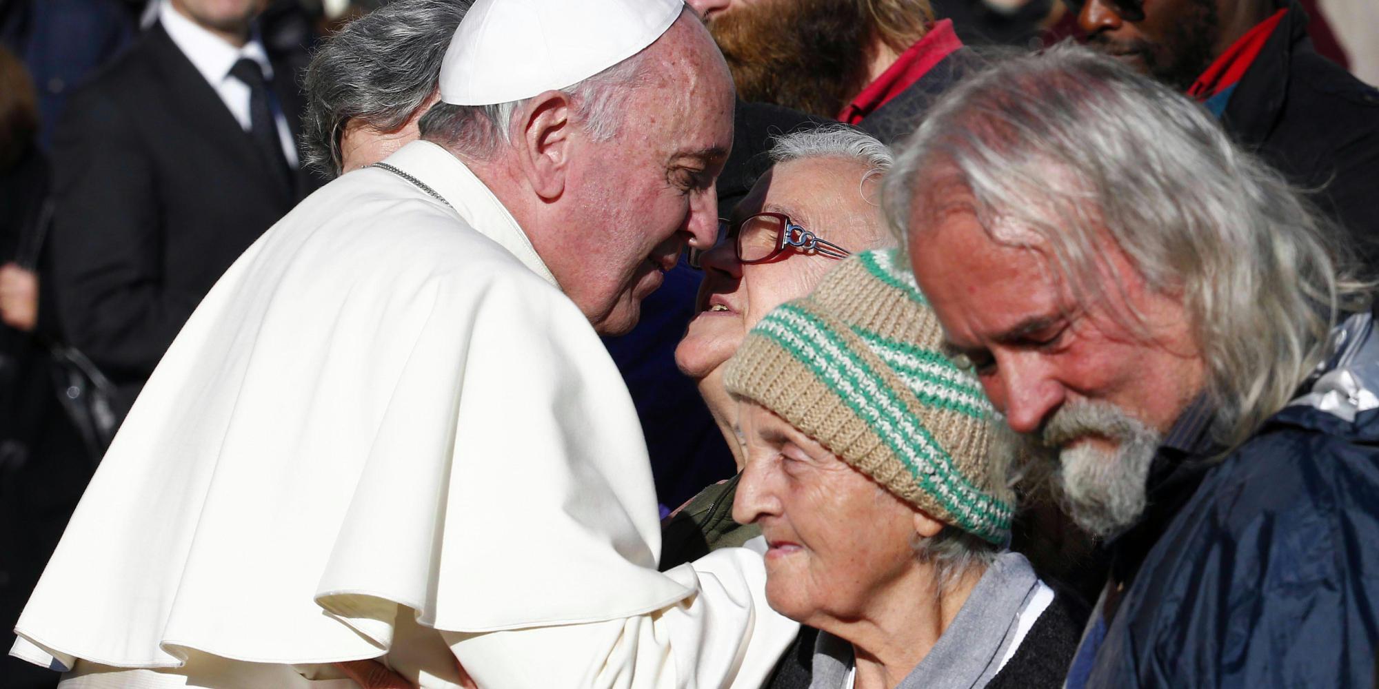 papa francesco e i poveri